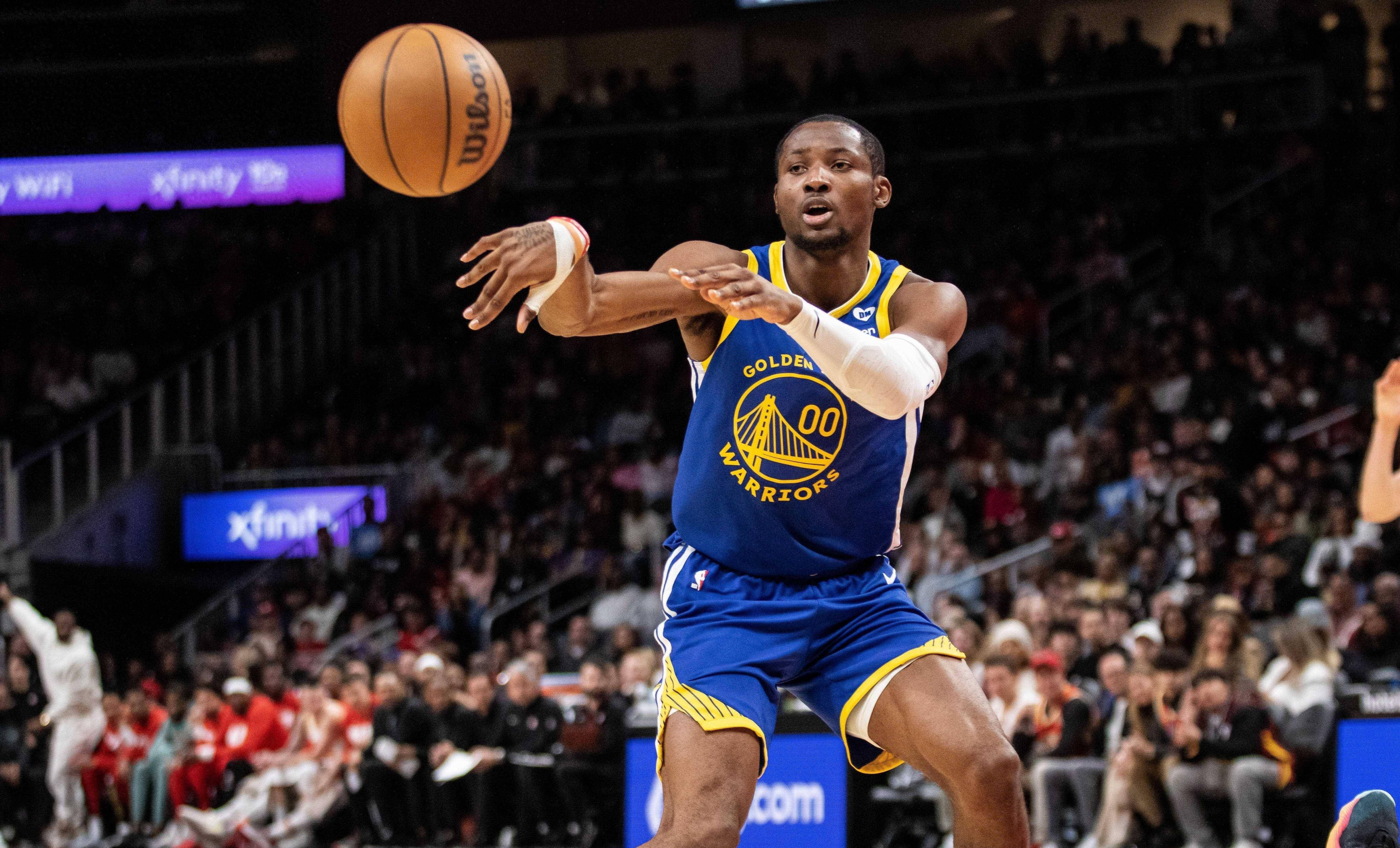 包含猛龙陷入低谷，球队未来可期连败，连续三场30+球队命运悬念！的词条